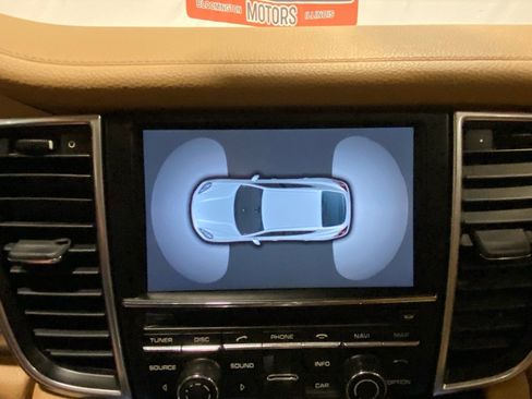 Used 2011 Porsche Panamera image 41