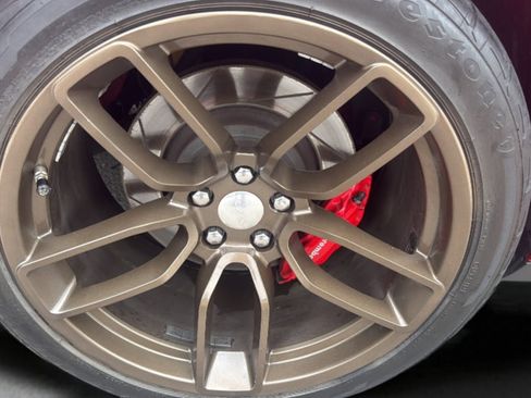 Used 2015 Dodge Challenger SRT Hellcat RWD image 18