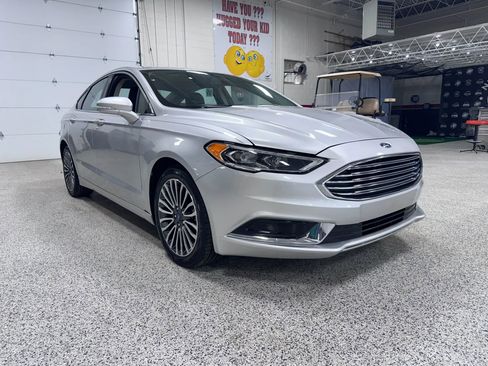 Used 2018 Ford Fusion SE AWD/4WD image 1