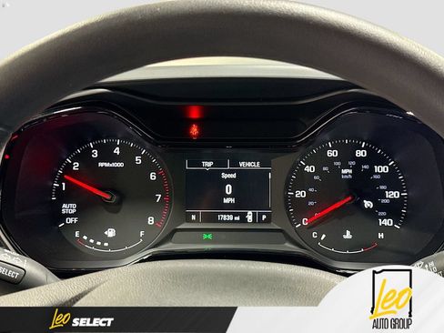 Used 2024 Chevrolet Trax LS w/ LS Convenience Package FWD image 15