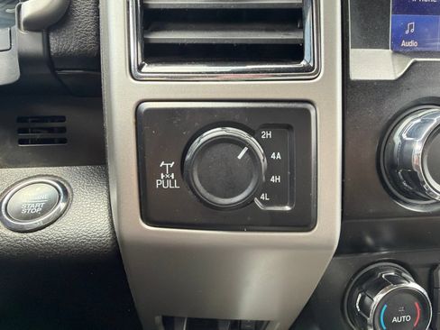 Used 2020 Ford F150 Lariat AWD/4WD image 19