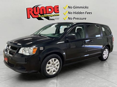 Used 2017 Dodge Grand Caravan SE FWD image 1