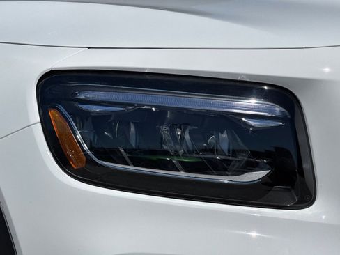 New 2026 Mercedes-Benz GLB 250 image 10