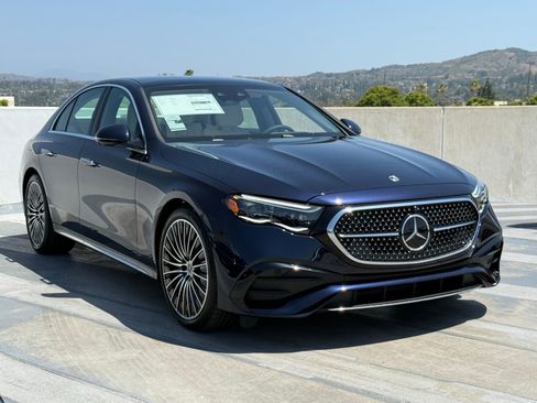 New 2026 Mercedes-Benz E 450 4MATIC Sedan image 7