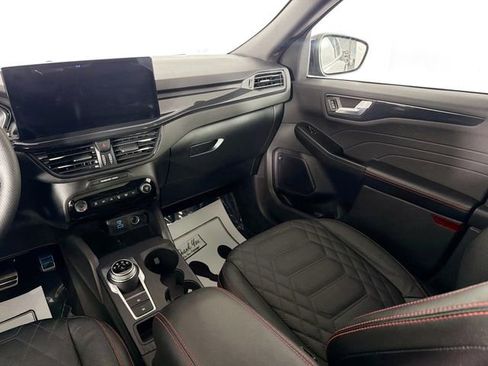 Used 2023 Ford Escape ST-Line Elite w/ Premium Technology Package AWD/4WD image 25