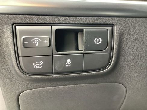 Used 2025 Hyundai Tucson Limited image 35