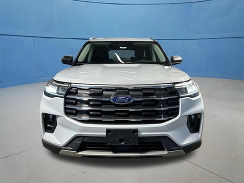 New 2026 Ford Explorer Active w/ Active Comfort Package AWD/4WD image 4