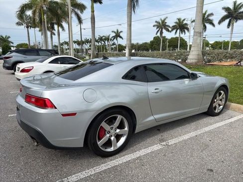 Used 2015 Chevrolet Camaro LT RWD image 3