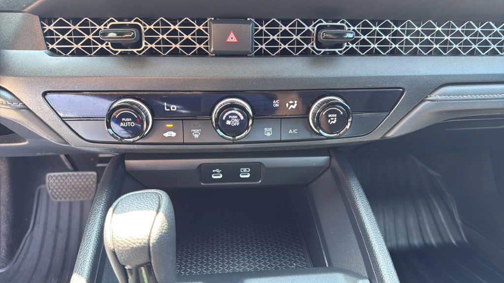 Certified 2025 Honda Accord LX image 26