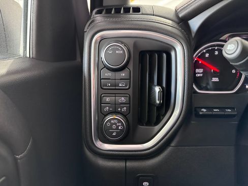 Used 2021 Chevrolet Silverado 1500 LTZ w/ Technology Package AWD/4WD image 28