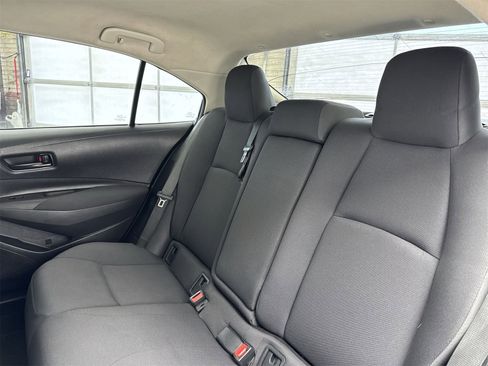 Used 2023 Toyota Corolla LE image 27