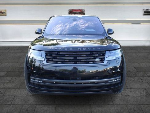 Used 2023 Land Rover Range Rover SE AWD/4WD image 2