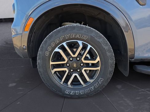 Used 2024 Ford Ranger Lariat w/ FX4 Off-Road Package image 14