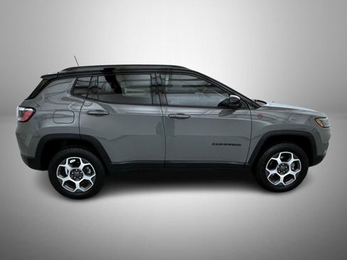 Certified 2022 Jeep Compass Trailhawk w/ Trailhawk Convenience Group AWD/4WD image 4