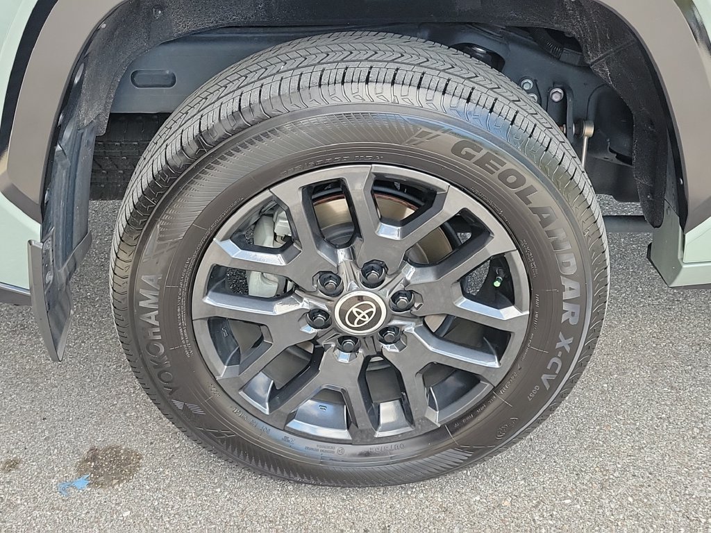 Used 2024 Toyota Sequoia Platinum AWD/4WD image 14