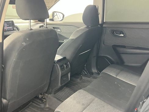 Used 2023 Nissan Rogue SV FWD image 9