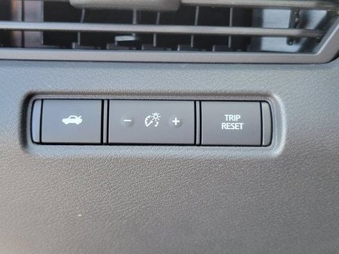 New 2026 Nissan Altima 2.5 SR FWD image 18
