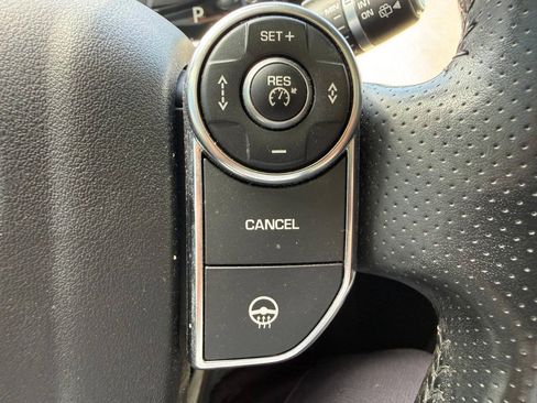 Used 2017 Land Rover Range Rover Sport HSE AWD/4WD image 15