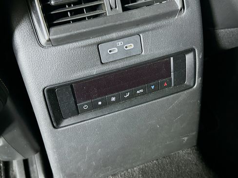 Used 2024 MAZDA CX-90 Plug-In Hybrid w/ Preferred AWD/4WD image 28