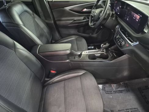 Used 2024 Buick Envista Preferred w/ Convenience I Package FWD image 33
