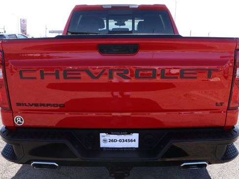 Used 2024 Chevrolet Silverado 1500 LT Trail Boss w/ Convenience Package II image 6