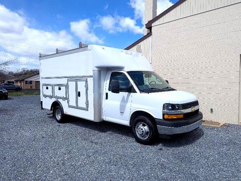 Used 2022 Chevrolet Express 3500 G3500 159 w/ Power Convenience Package image 19