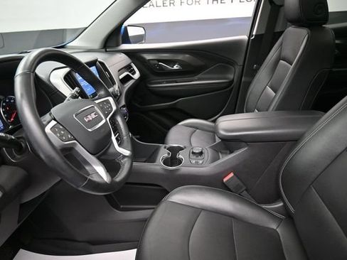 Used 2024 GMC Terrain SLT w/ Infotainment Package II AWD/4WD image 16