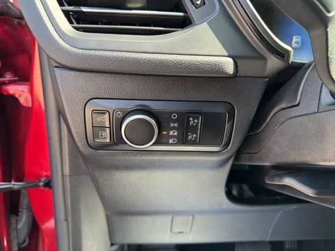 Used 2025 Ford Escape ST-Line w/ Equipment Group 301A FWD image 19