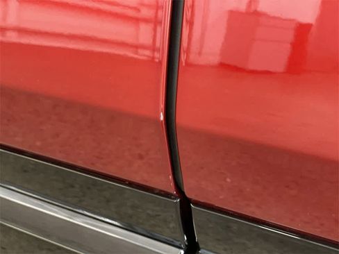 Certified 2026 Cadillac Vistiq Sport w/ LPO, Floor Liner Package image 31