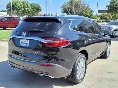 Used 2018 Buick Enclave Premium w/ Trailering Package FWD image 3