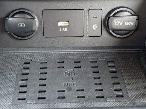 Used 2023 Hyundai Kona Limited image 22