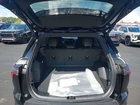 New 2027 Chevrolet Equinox RS w/ Convenience Package III AWD/4WD image 9