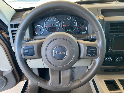 Used 2012 Jeep Liberty Sport w/ Popular Equipment Group RWD image 8