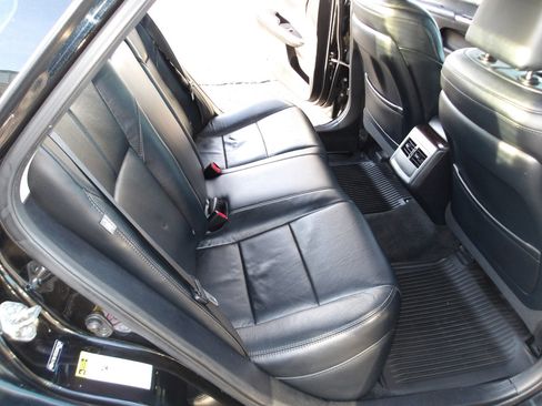 Used 2013 Toyota Avalon XLE Premium image 11