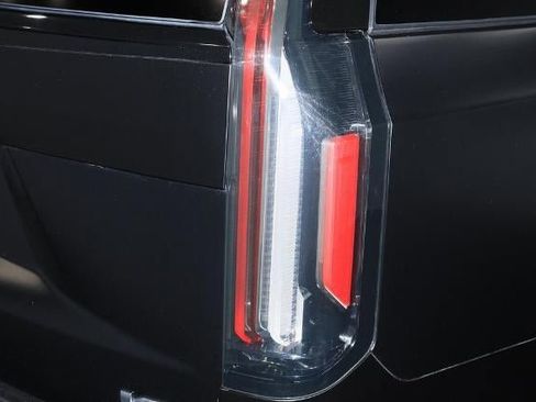 Used 2023 Cadillac Escalade V image 11