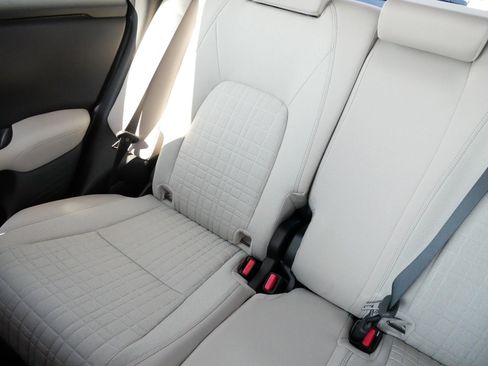 Certified 2026 Honda HR-V LX image 12