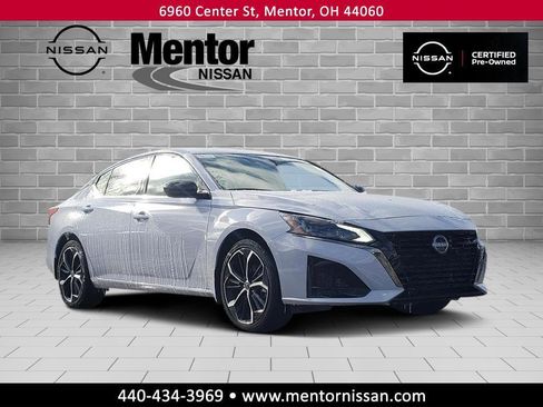 Certified 2025 Nissan Altima 2.5 SR w/ SR Premium Package image 1