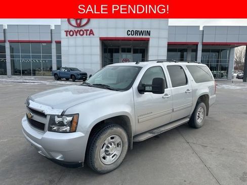 Used 2013 Chevrolet Suburban 2500 LT w/ Luxury Package image 7