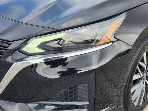 Used 2025 Nissan Altima 2.5 SV AWD/4WD image 7