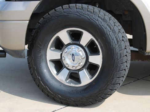 Used 2005 Ford Excursion Eddie Bauer RWD image 27