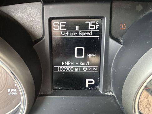 Used 2011 Jeep Grand Cherokee Overland AWD/4WD image 22