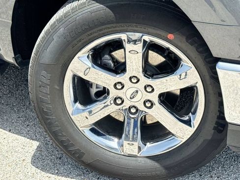 Used 2023 Ford F150 Lariat w/ Equipment Group 502A High RWD image 10