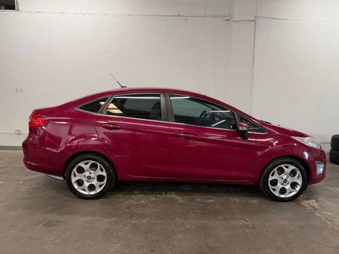 Used 2011 Ford Fiesta SEL w/ 301A Rapid Spec Order Code image 6