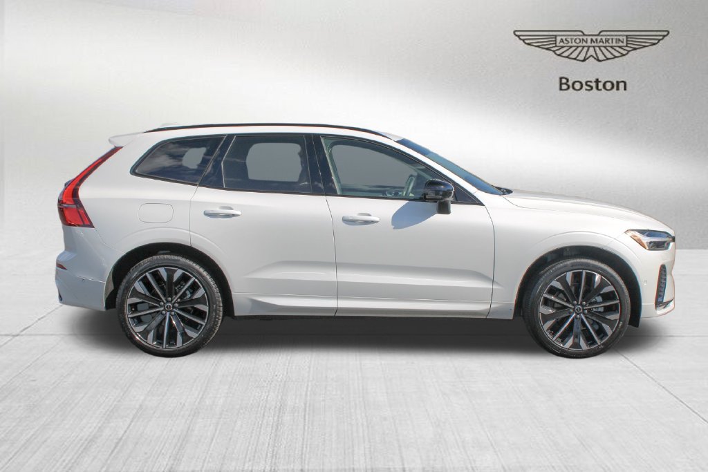 Used 2026 Volvo XC60 B5 Ultra AWD/4WD image 3