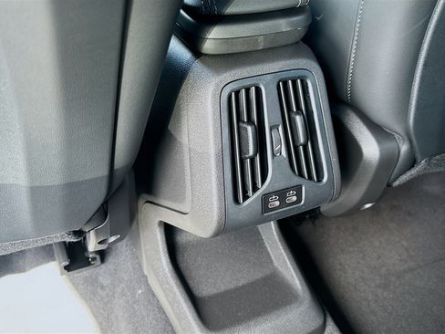 New 2026 BMW X2 xDrive28i w/ Technology Package image 19