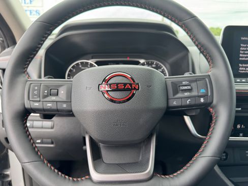 Used 2025 Nissan Rogue Rock Creek image 18