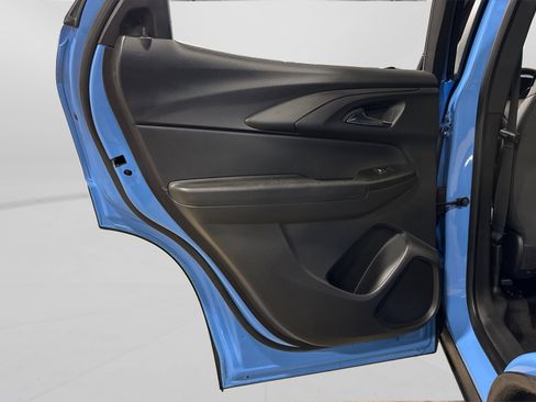 Used 2023 Chevrolet TrailBlazer RS w/ Sun and Liftgate Package image 35