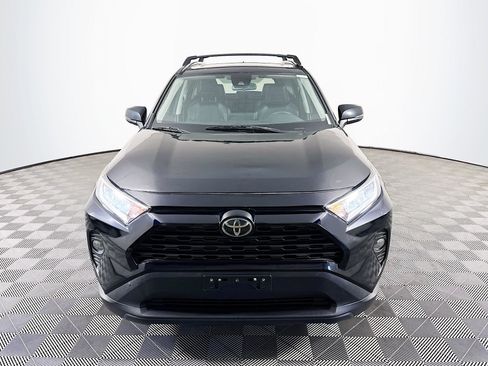 Used 2019 Toyota RAV4 XLE Premium image 2