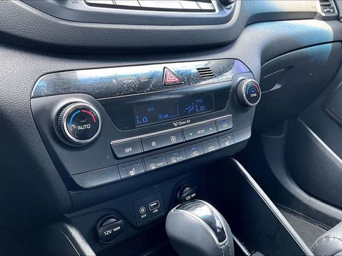 Used 2017 Hyundai Tucson SE Plus AWD/4WD image 23