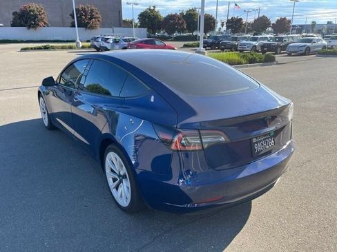 Used 2022 Tesla Model 3 RWD image 7